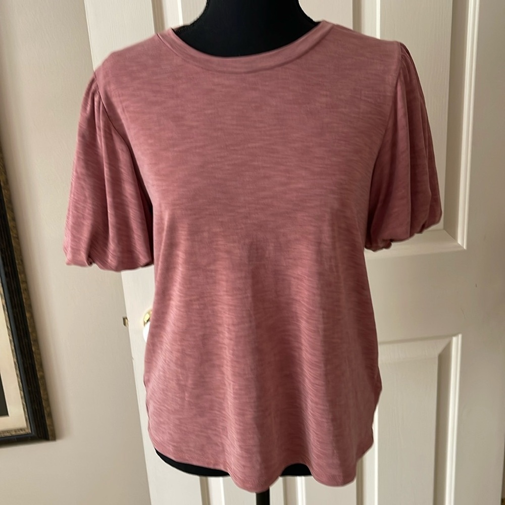 Top by Green Envelope in mauve. Size small.